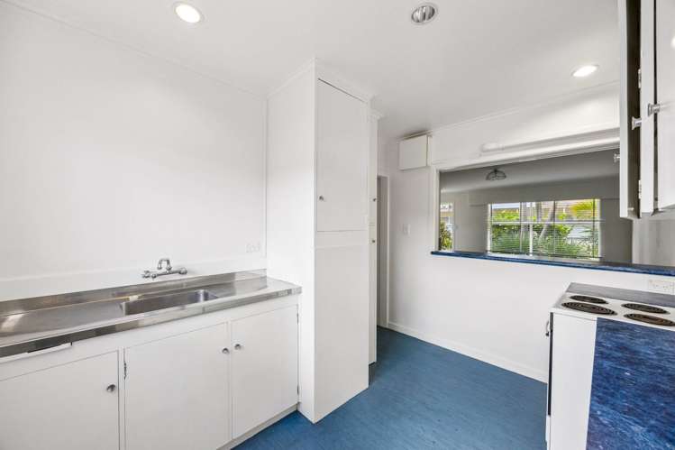 2/145 Bassett Road Remuera_9