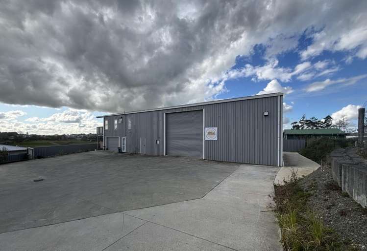 140 Centennial Park Road_0