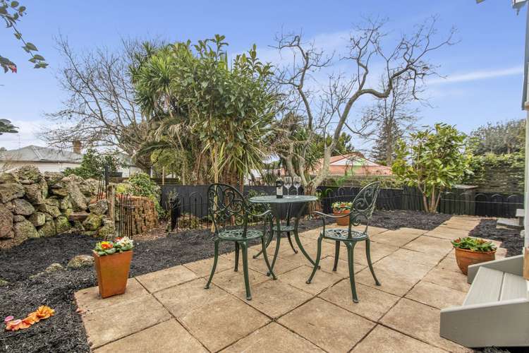 168 Grey Street Onehunga_15