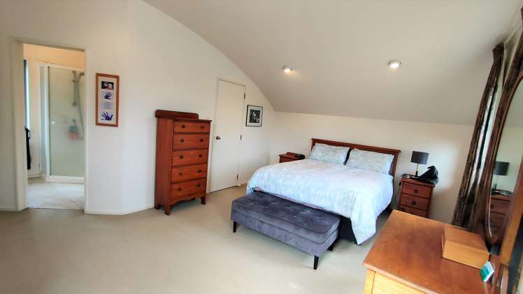 2/27b Balmain Road Birkenhead_9