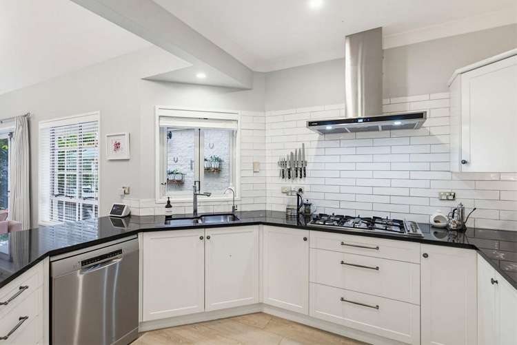 5 Patterson Grove Waikanae_23