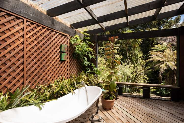 60 Victoria Street Waikino_17