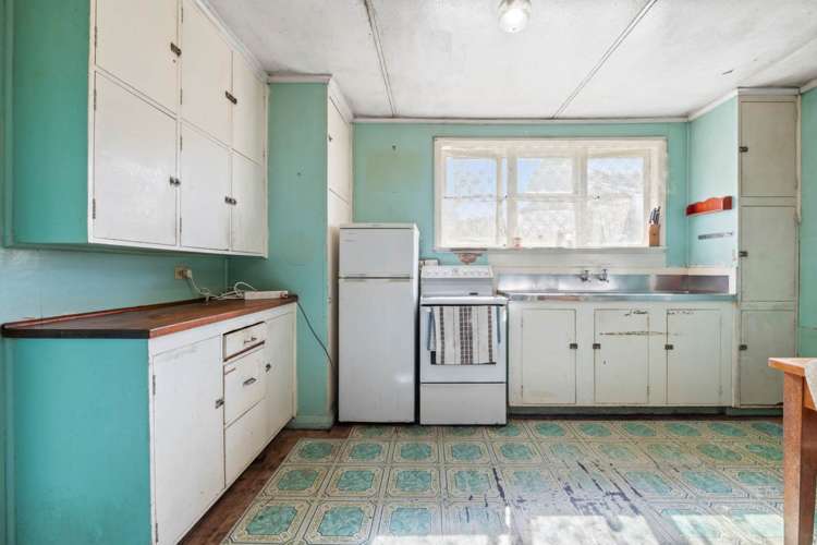 64 Leybourne Circle Glen Innes_14