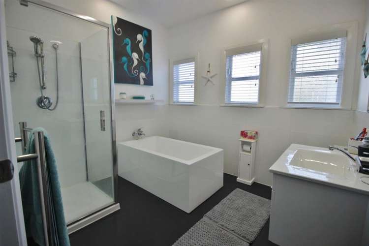 17 Hardie Grove Featherston_7