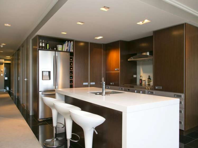 2/225 Lake Terrace Waipahihi_7