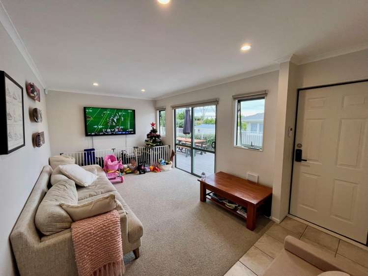 A/12 Grainger Road Te Atatu South_6