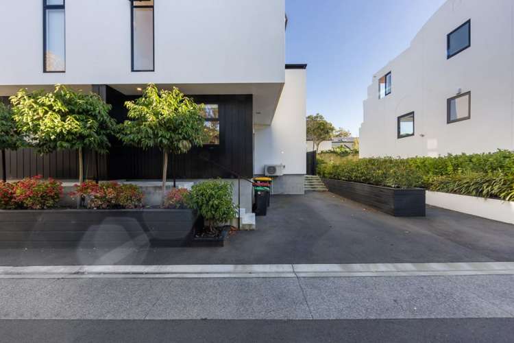 100A Rossall Street Merivale_14