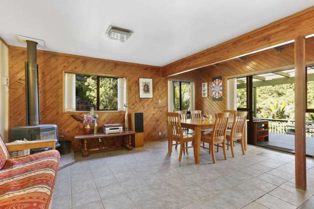 236 Forest Hill Road Waiatarua_3