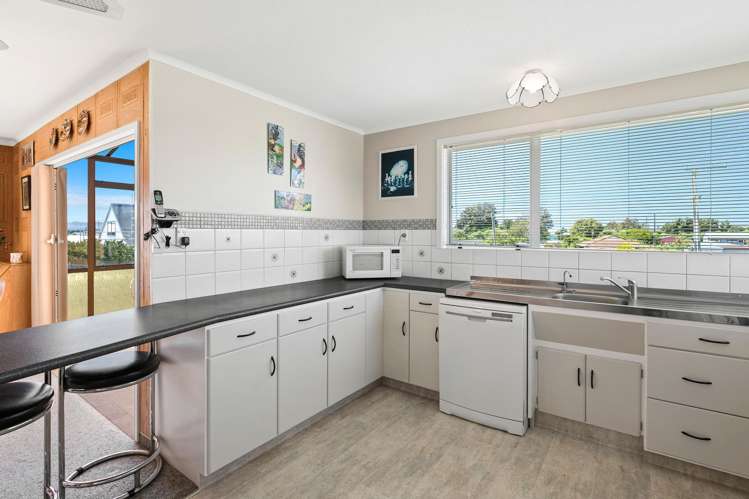 22 Tatai Road Hauraki Surrounds_5