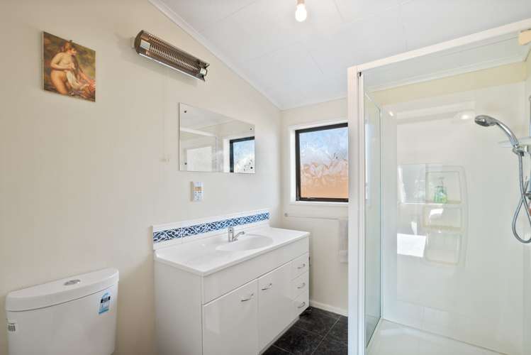 35 Walton Avenue Waikanae_23