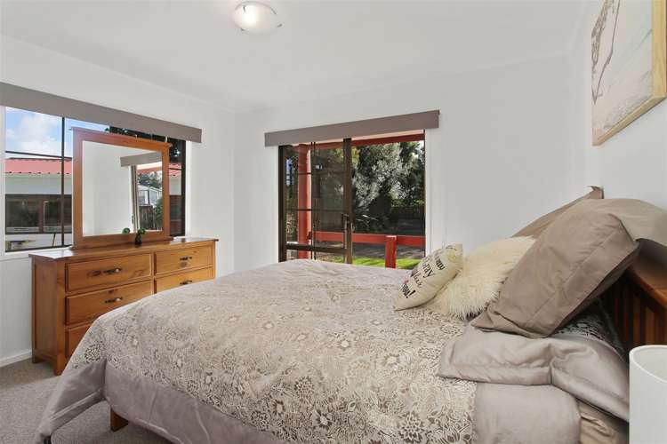 9 Hosking Place Clarks Beach_11
