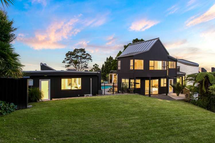 70 Scenic Drive Titirangi_31