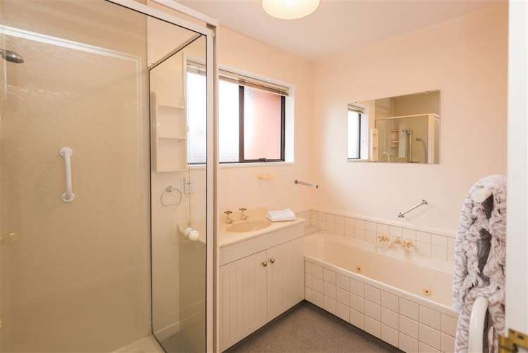 2/70 Staveley Street Avonhead_8