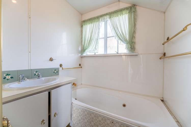 44 Bouverie Street Waimataitai_12