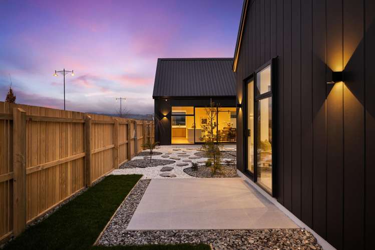 2 Alan James Lane Prebbleton_35