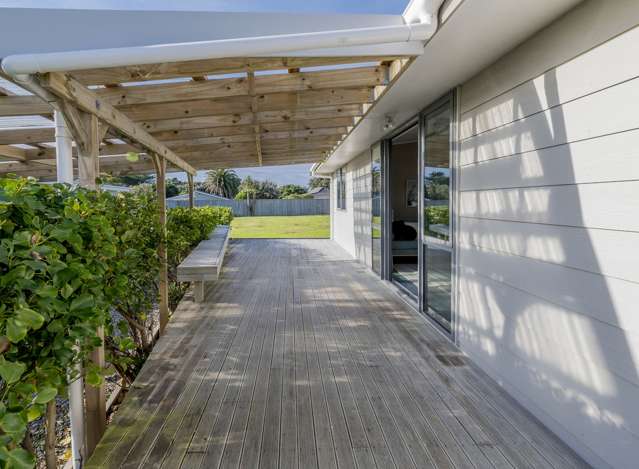 7 Eruini Street Waikanae Beach_4