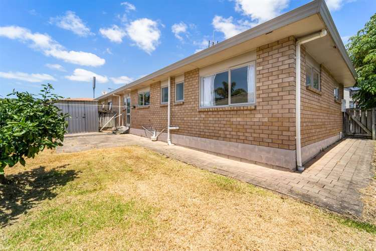 1/40 Red Beach Road Red Beach_6