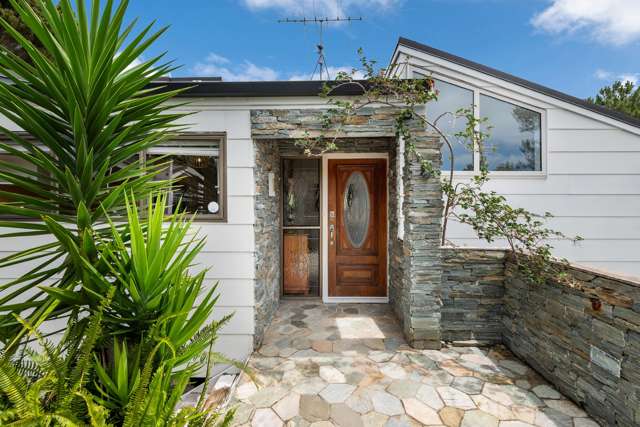 Live Well. Earn Smart. Family Home with Income