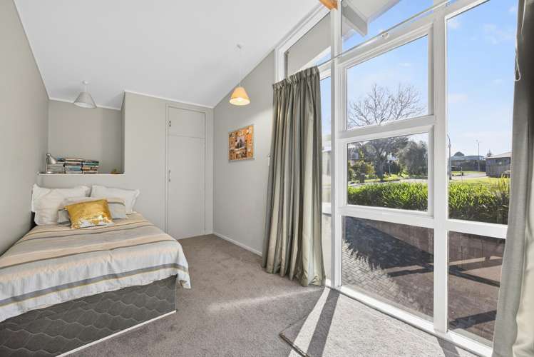 8 Blue Gum Rise Sunnyhills_16