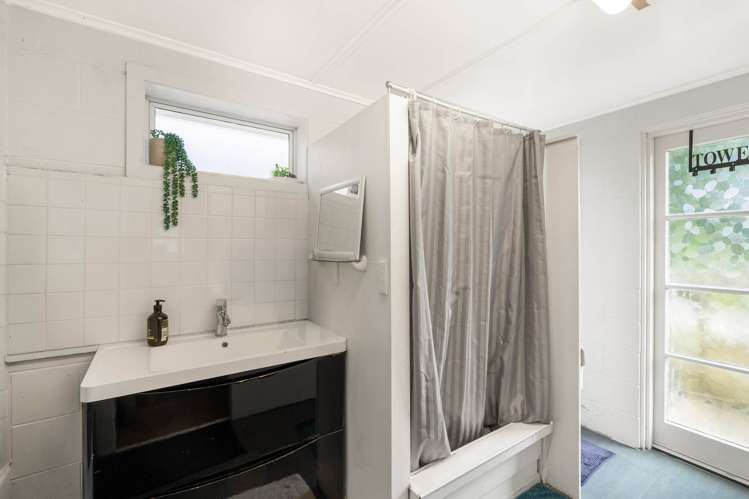 127 Connell Street Blockhouse Bay_21