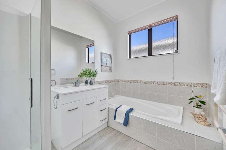 13 Glenshee Place Highland Park_21