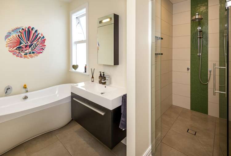 64 Uxbridge Road Mellons Bay_14