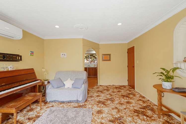 15b Salford Avenue Redwood_7