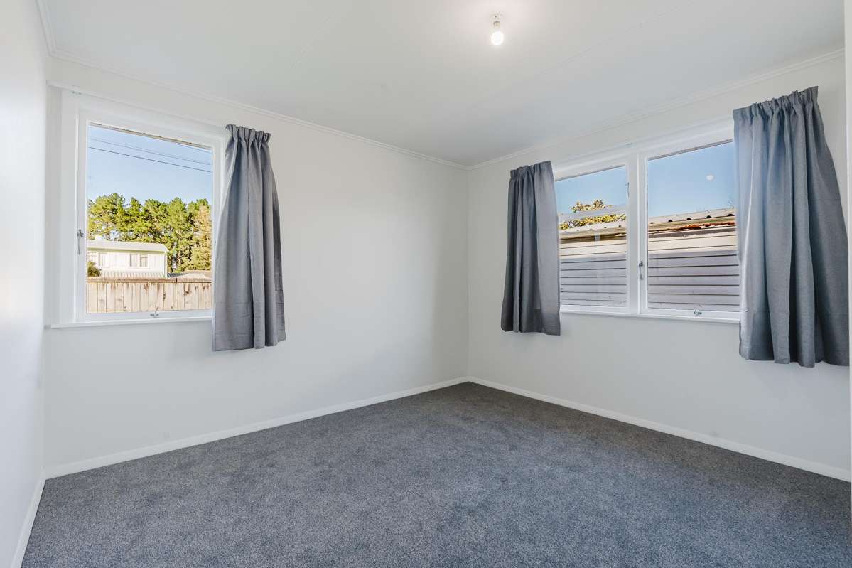 68 Montgomery Crescent_1