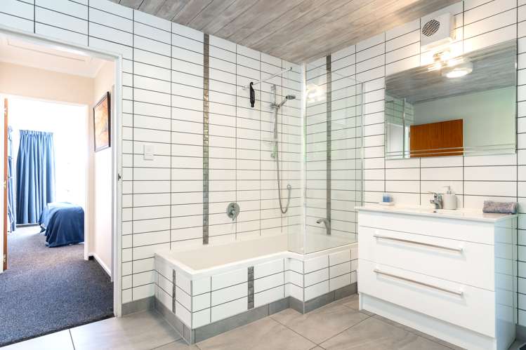 23 Boons Valley Road Waikawa_23