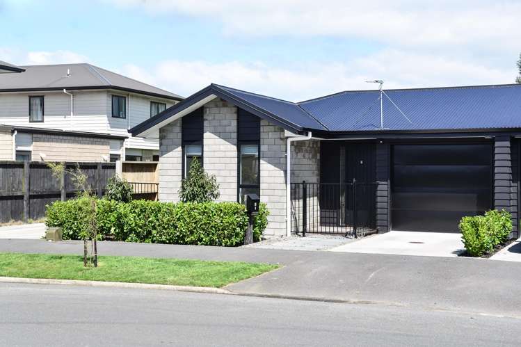 2/36 Odette Street Bader_16