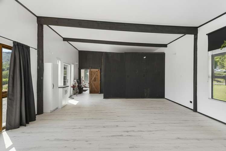 12 Manuka Drive Ngakuta Bay_13