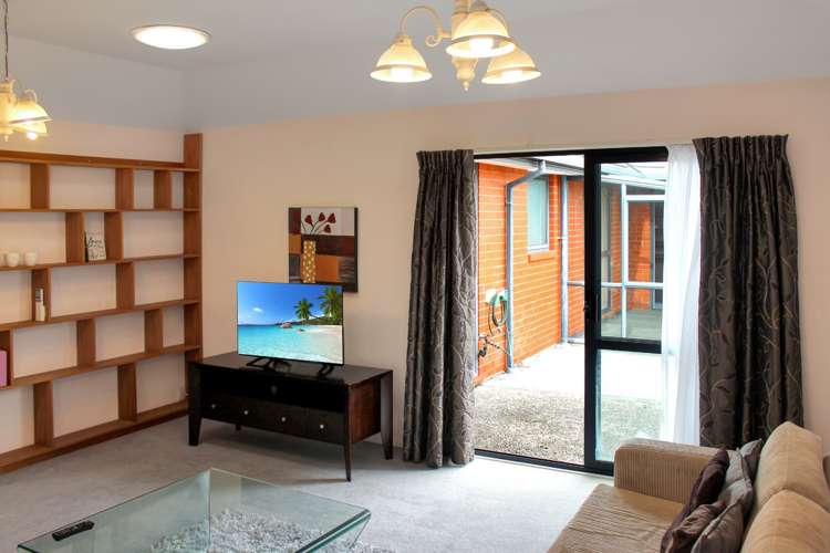 9 Octavius Lane Sockburn_5