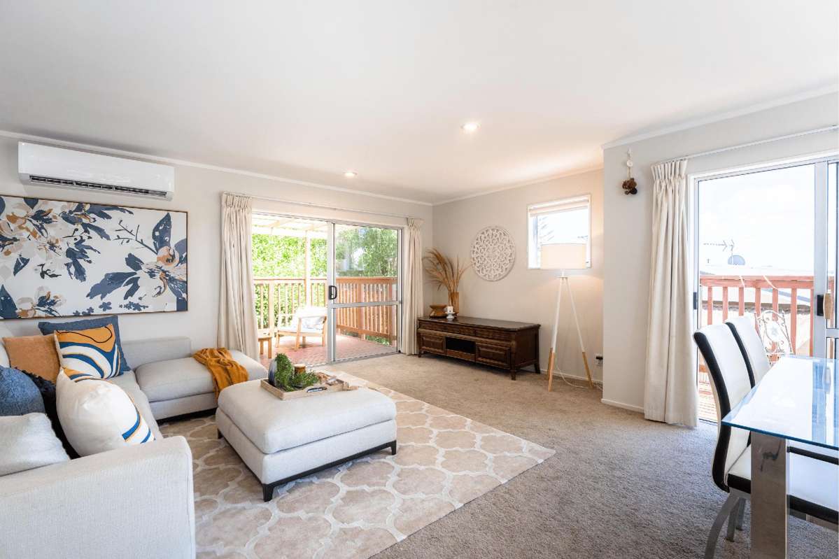 2/13 Fairclough Road_0