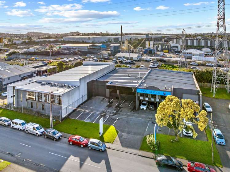 Unit A/59 Leonard Road Mt Wellington_0