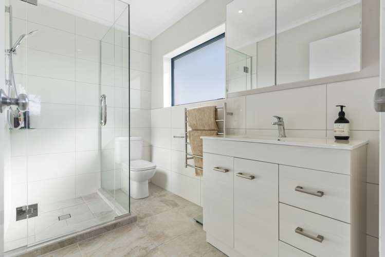 3 Wakaroa Avenue Te Atatu Peninsula_17