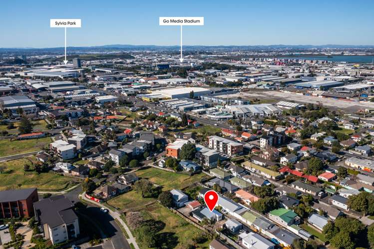 19B Waitangi Road Onehunga_17
