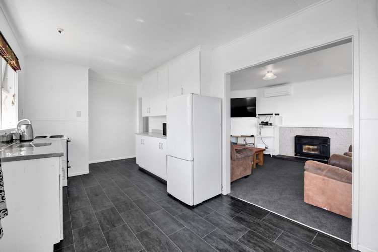 15a Pratt Street Waitara_11