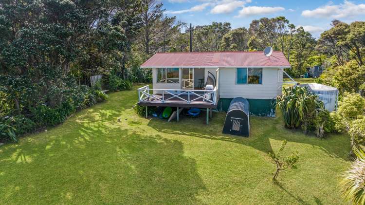 13 Te Ahuahu Road Piha_6
