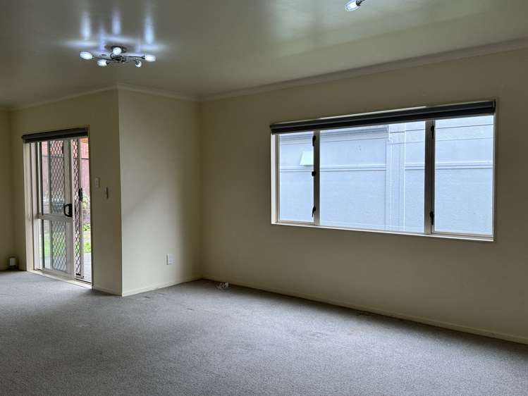 12 Terracotta Drive Blockhouse Bay_8