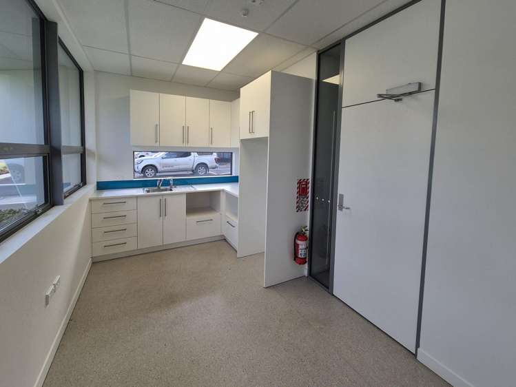 16 George Bellew Road Yaldhurst_9