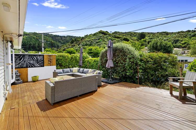 37 Lees Grove Wainuiomata_10