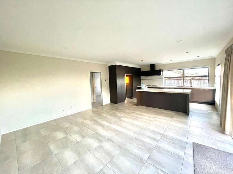 11 Bendemeer Place Flat Bush_1