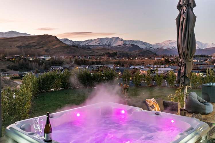 2 Alpine Avenue Dalefield/Wakatipu Basin_12