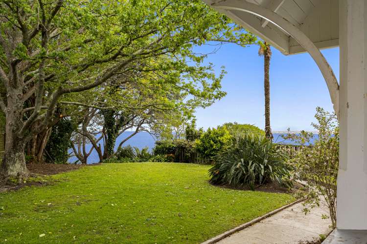 126 Vauxhall Road Narrow Neck_16