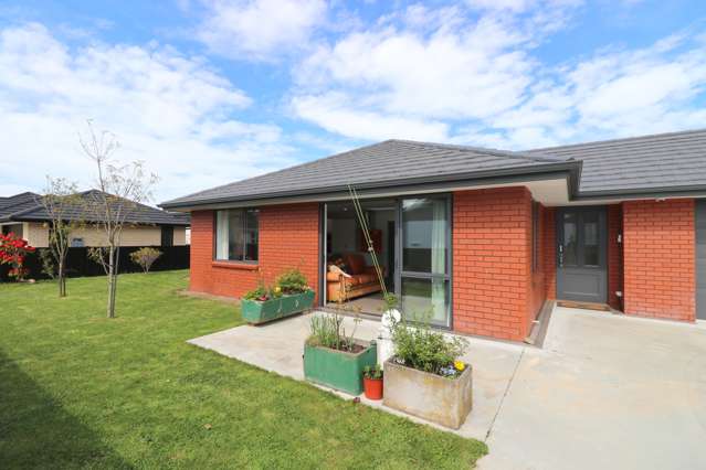 213 Queens Drive Windsor_1