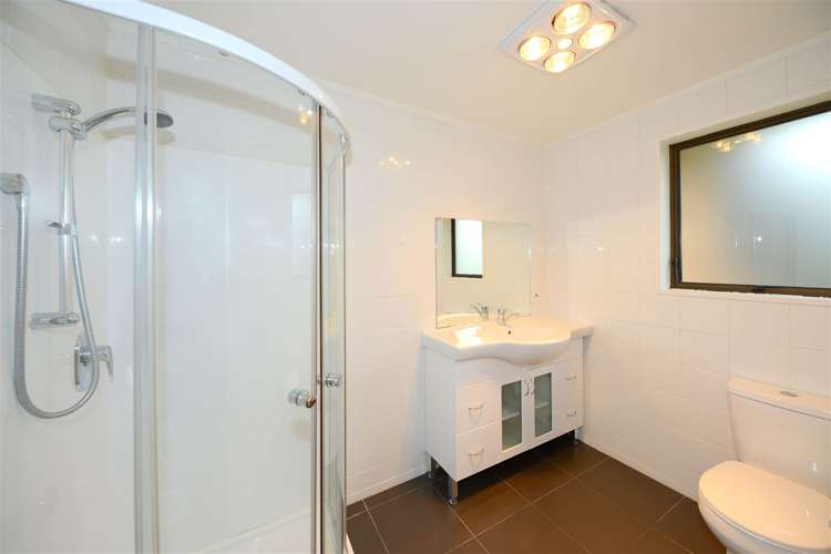 2/11 Rubens Place Burnside_10