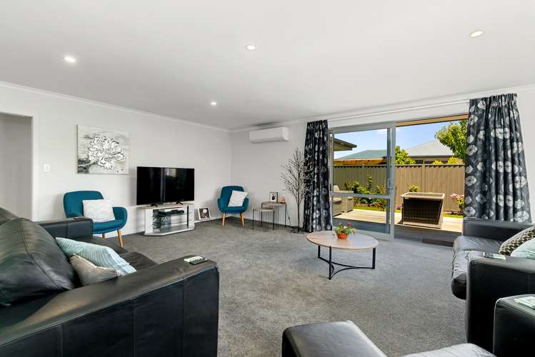 3 Magnetic Place Cromwell_9