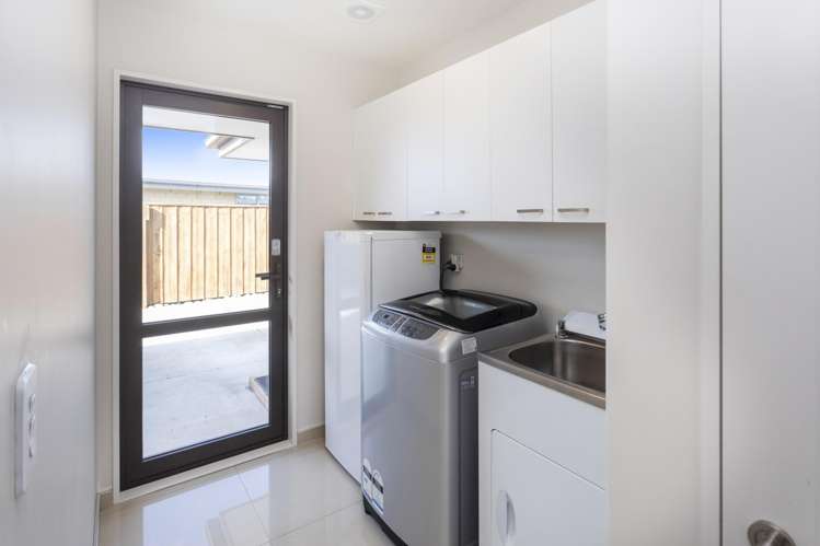 91 Carnaveron Drive Lincoln_15