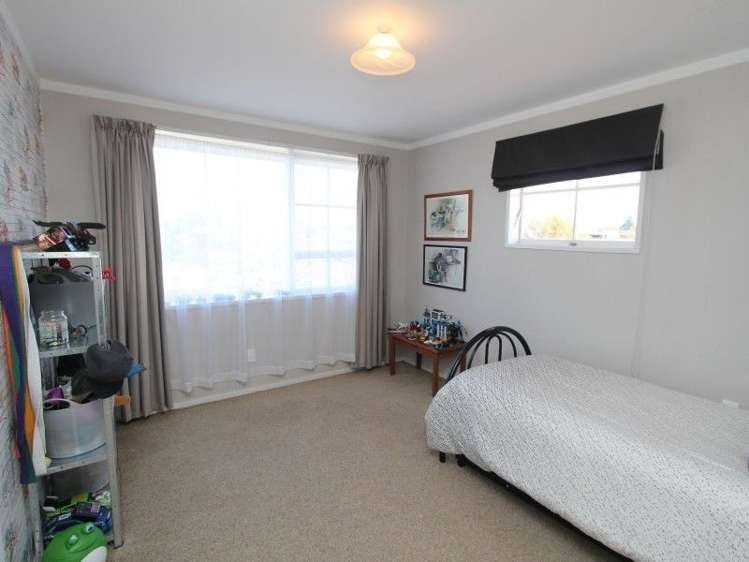 10 Glassey Drive Allenton_11