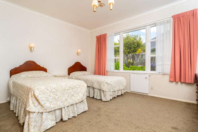 5 Larsen Crescent Tawa_12